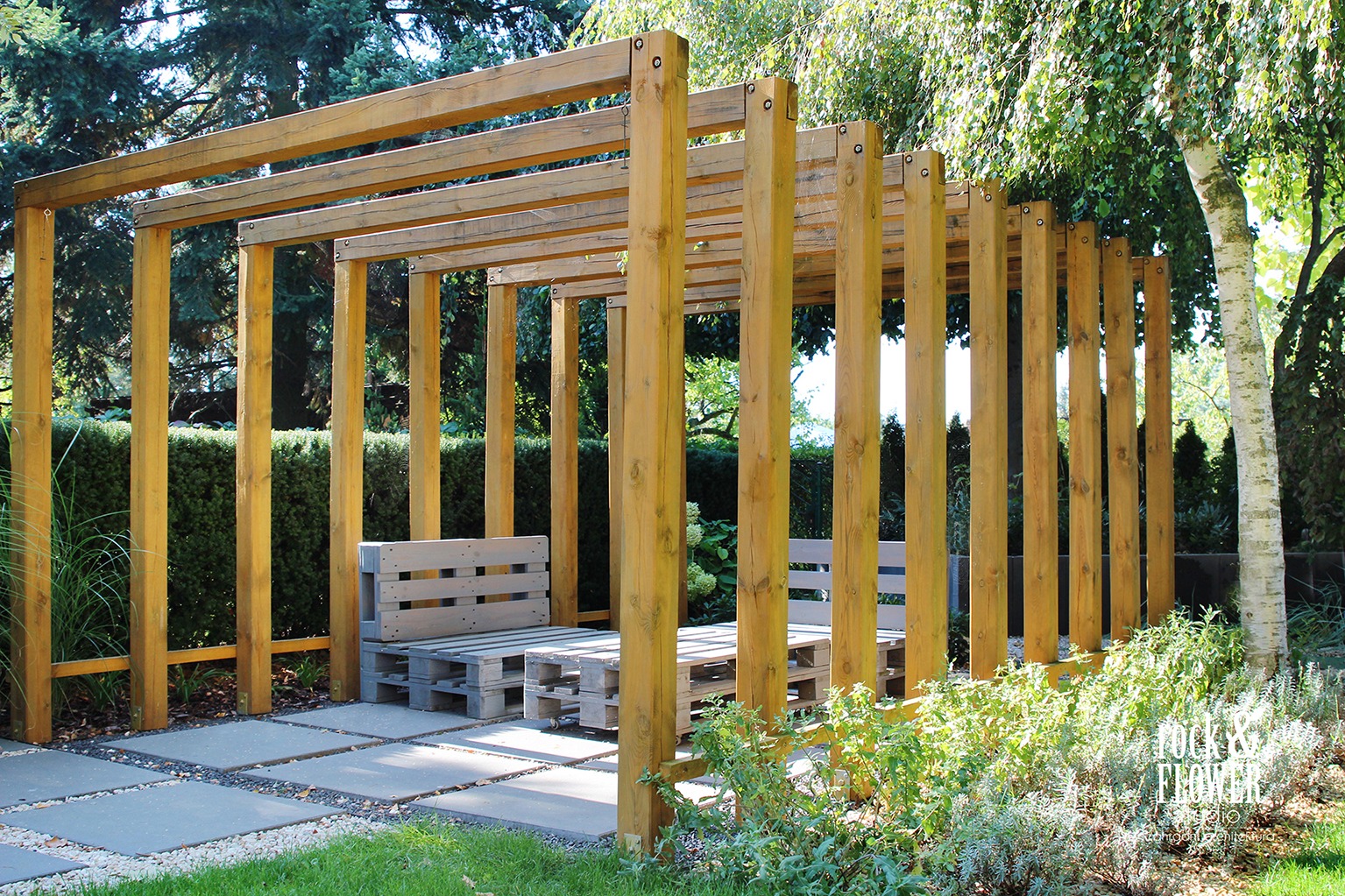 projekt ogrodu z Pergola, nowoczesna pergola, architekt krajobrazu poznań, projektowanie ogrodów