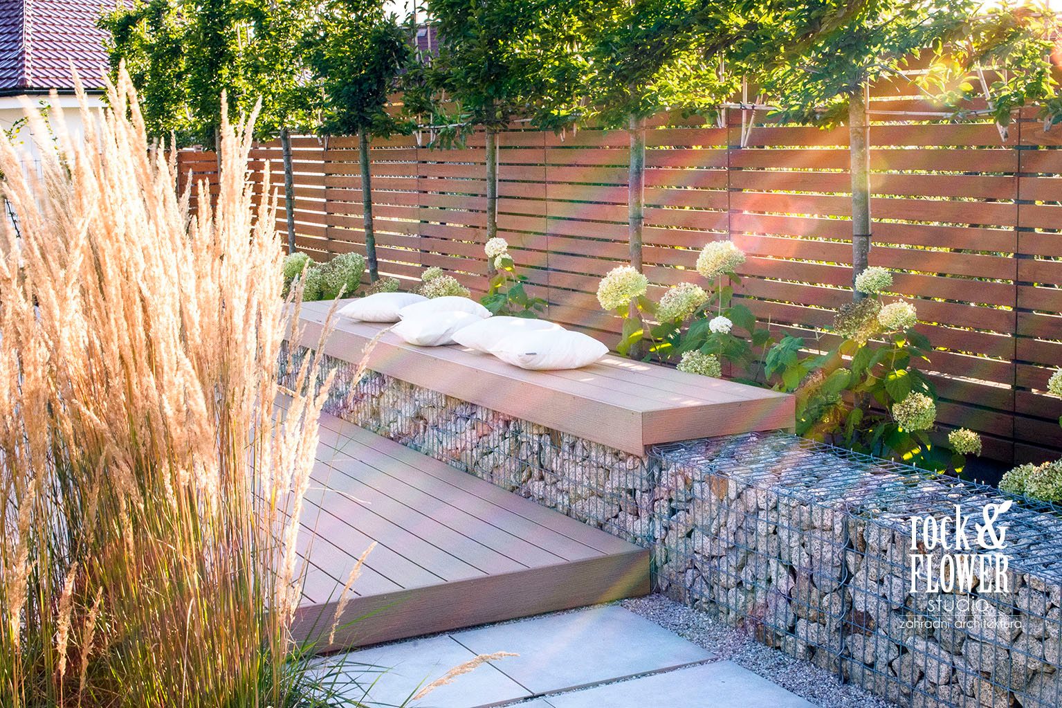 Ogród pełen materiałów