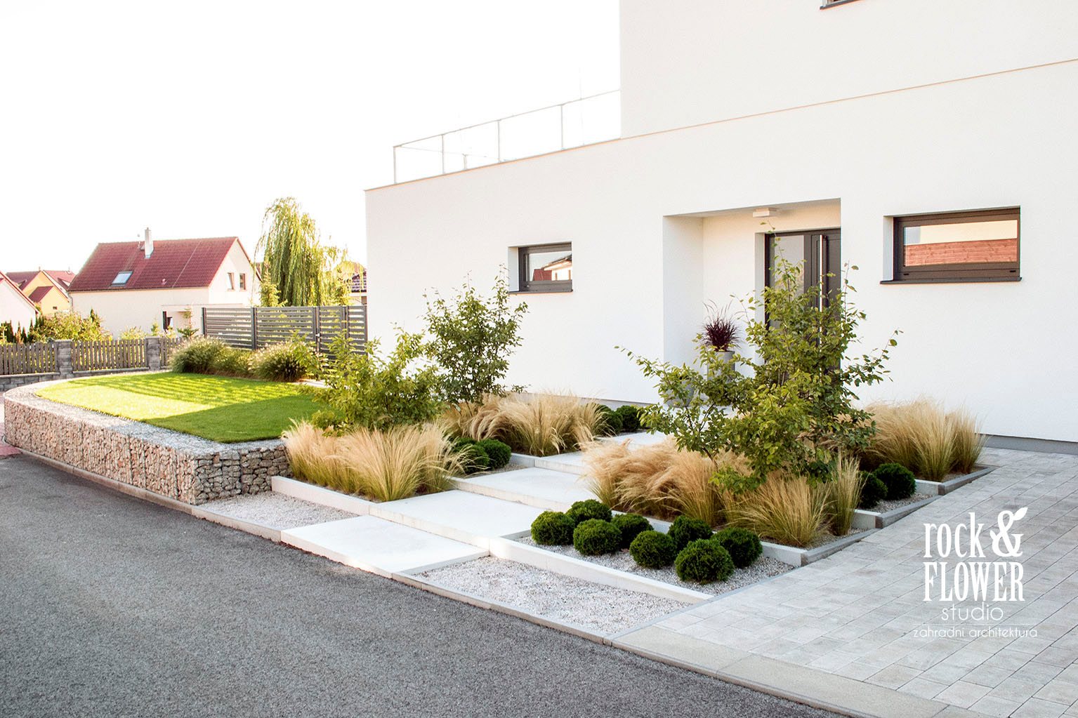 ogród łączonych materiałów