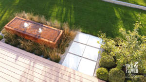 ogród łączonych materiałów